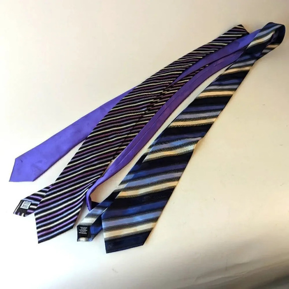 Bundle of Ties - Picture 1 of 10